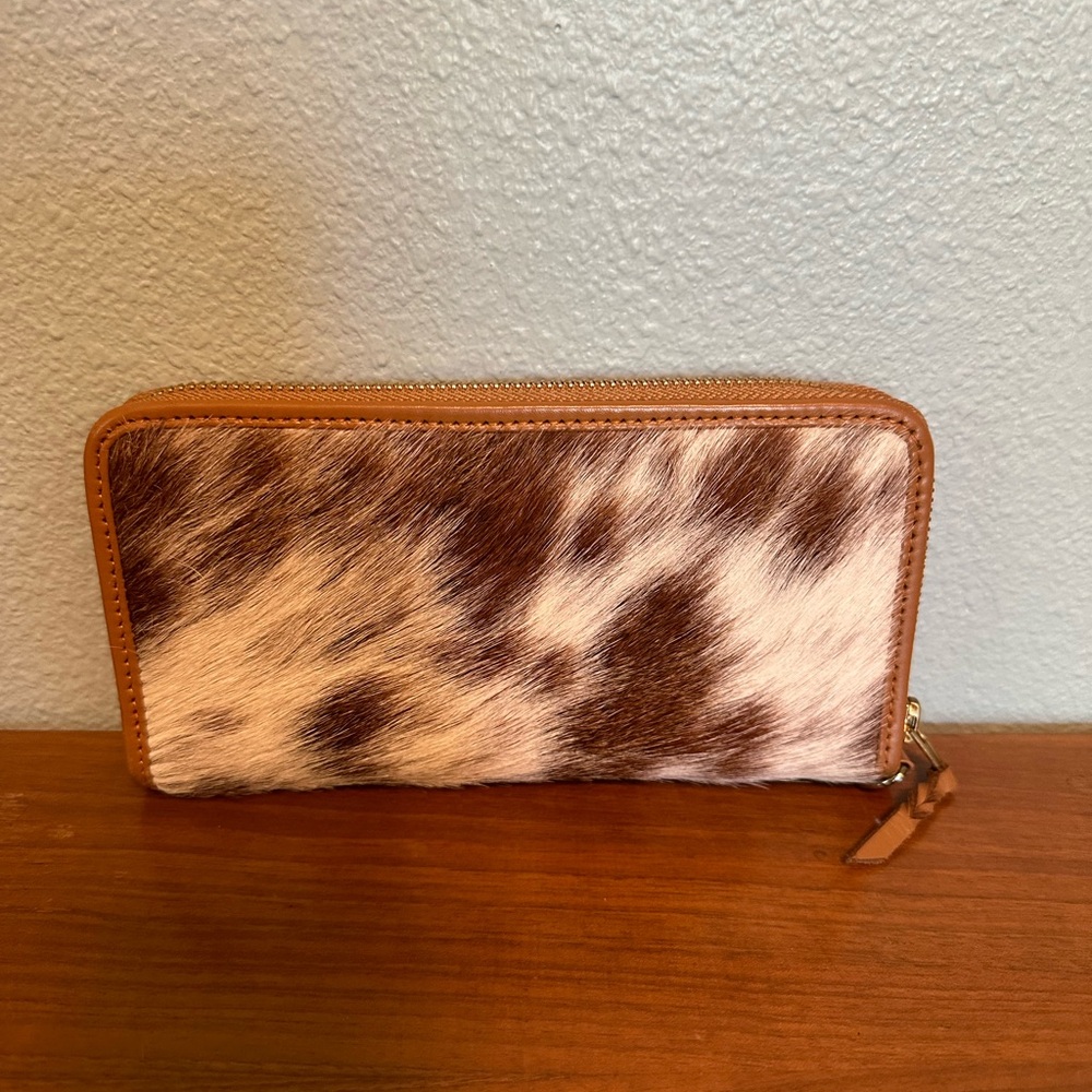 Beautiful brown cow leather wallet no label